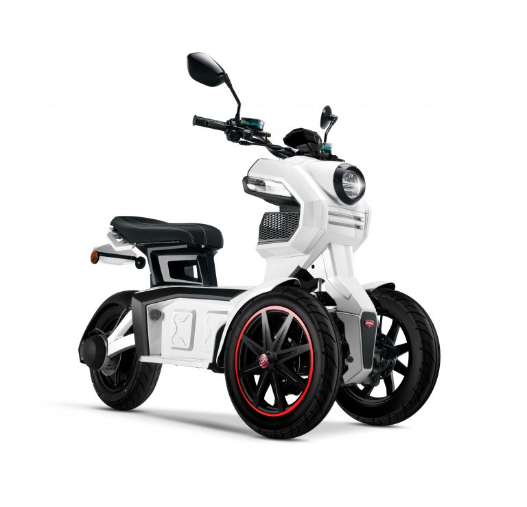 iTank-1white